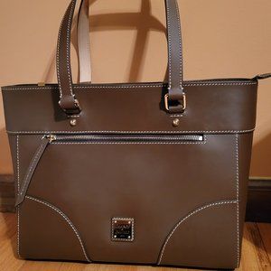 Dooney & Bourke
